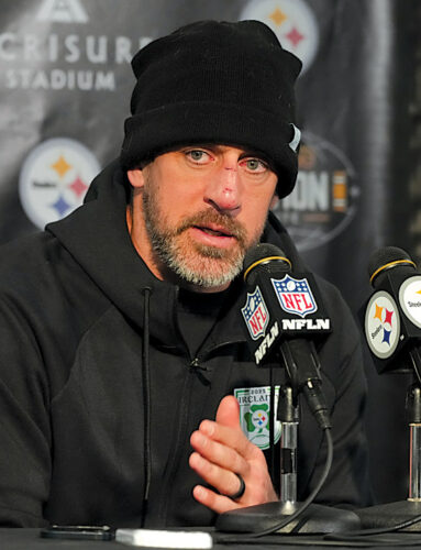 Aaron Rodgers’ bloody nose a fitting symbol